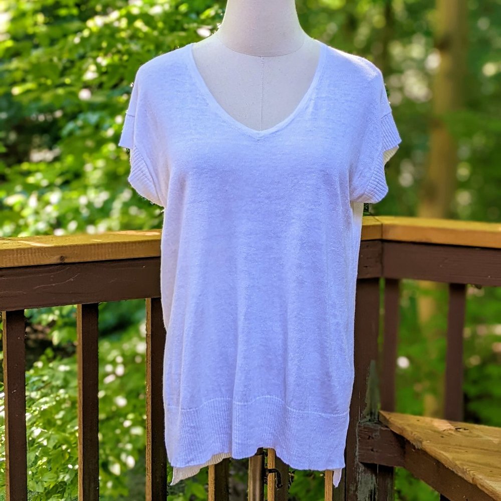 Raffi White Linen V-Neck Top